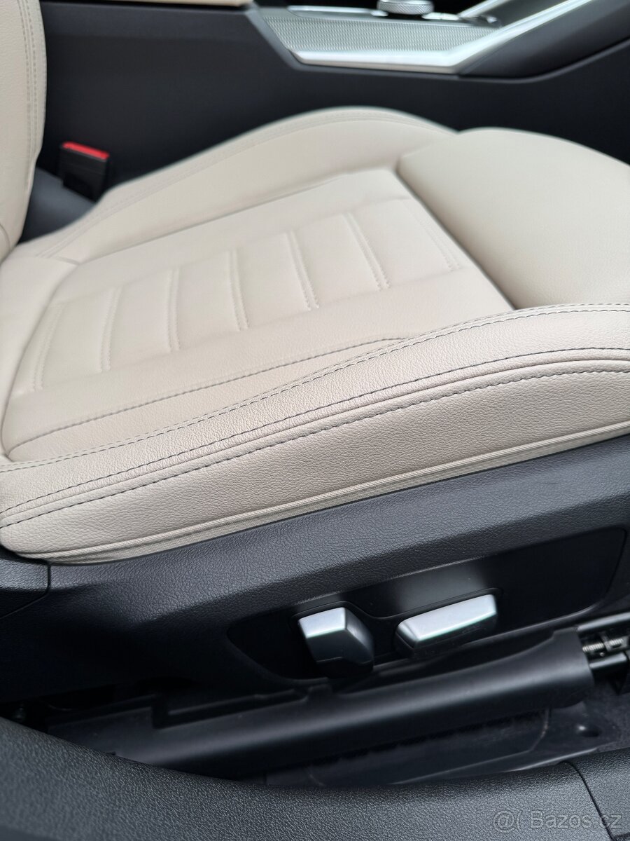 BMW 330D xDrive - 13