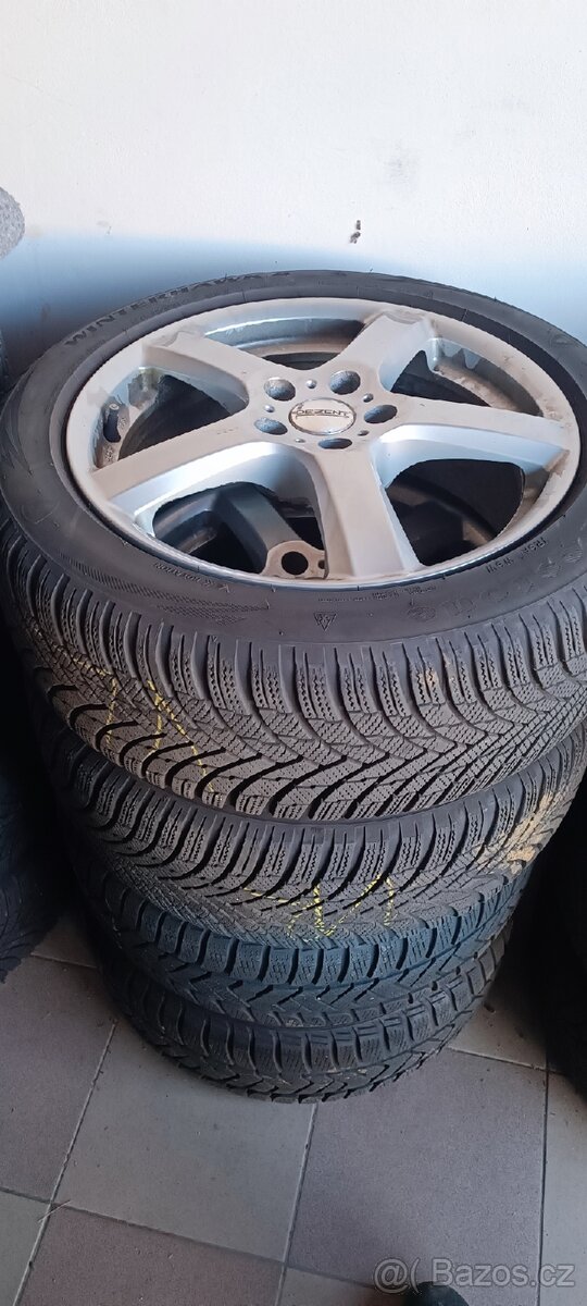 Volvo V60 2.0 diesel D3 120kw, 5 válec, r-design, MANUÁL - 13