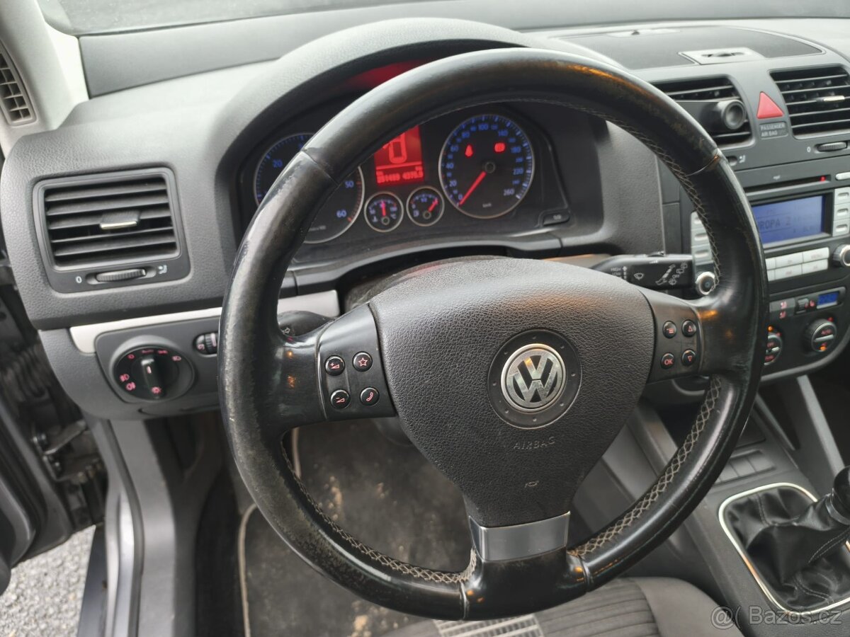 VW Golf V 2.0 tdi - 13