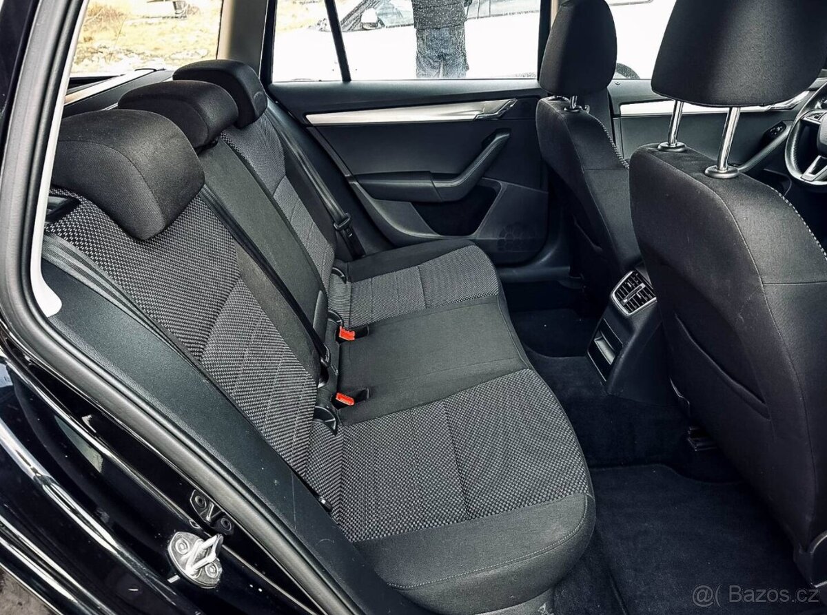Škoda Octavia Combi 1.6 TDI 110k Active - 13