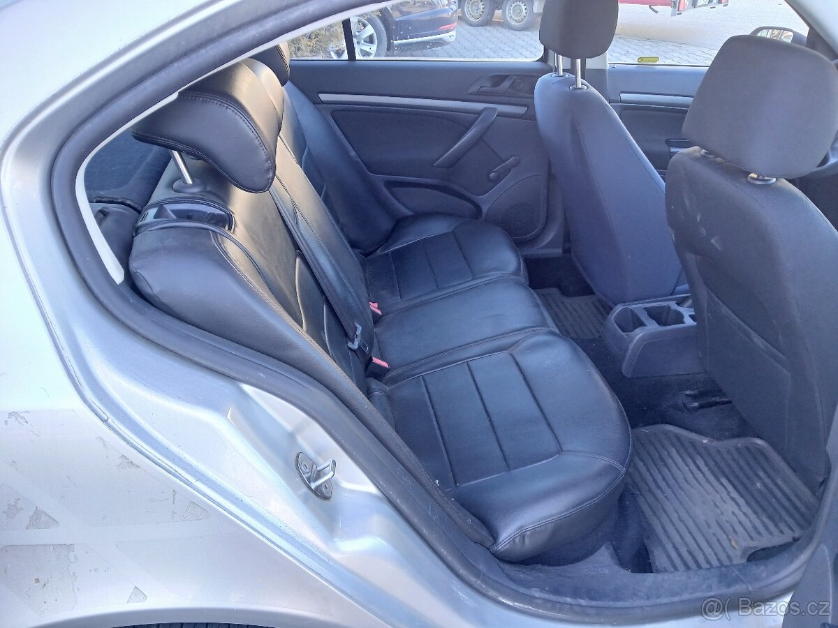 Škoda Octavia 1.6i, 75kW, 2008. - 13