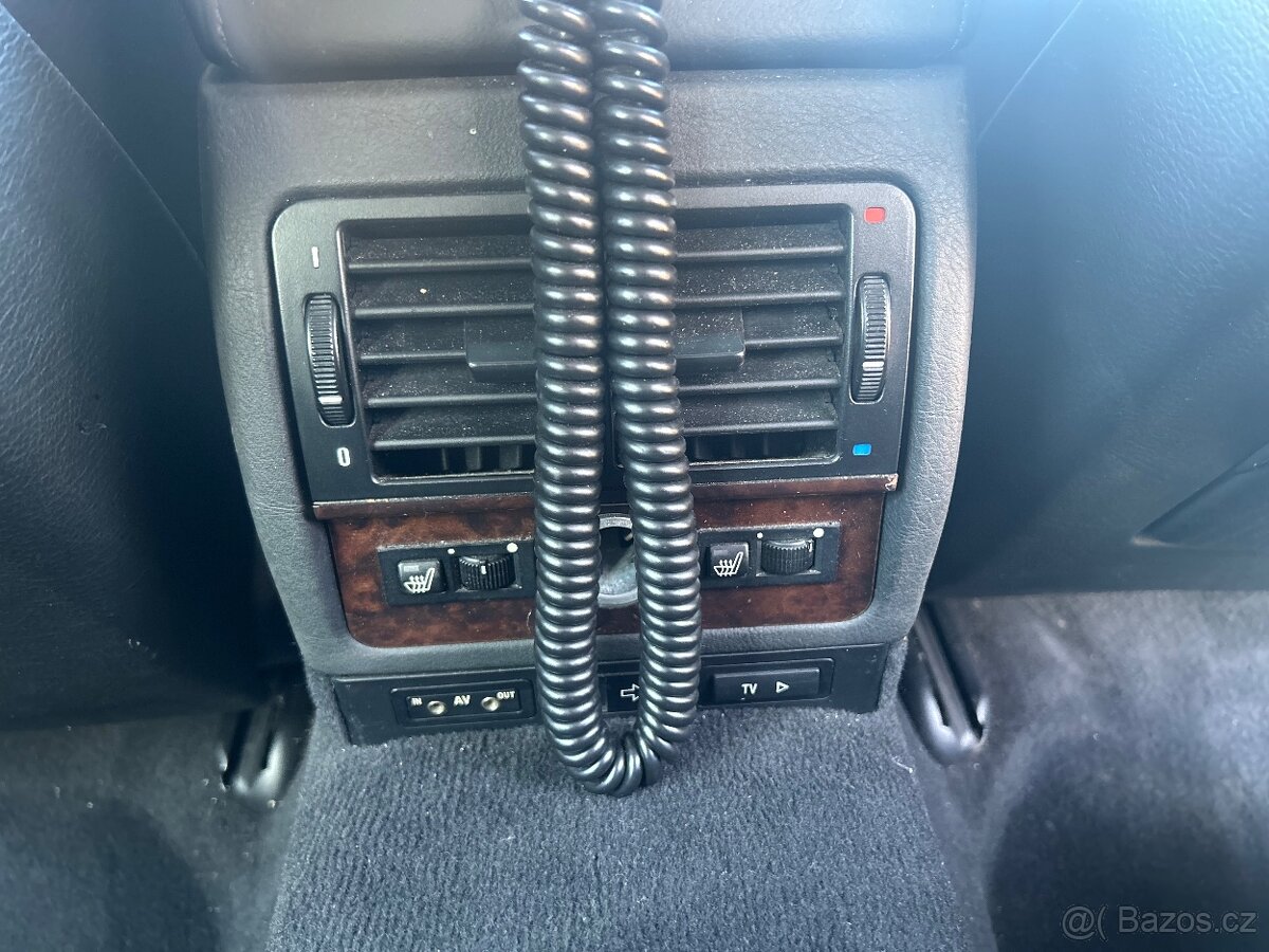 Bmw e38 740i facelift - 13