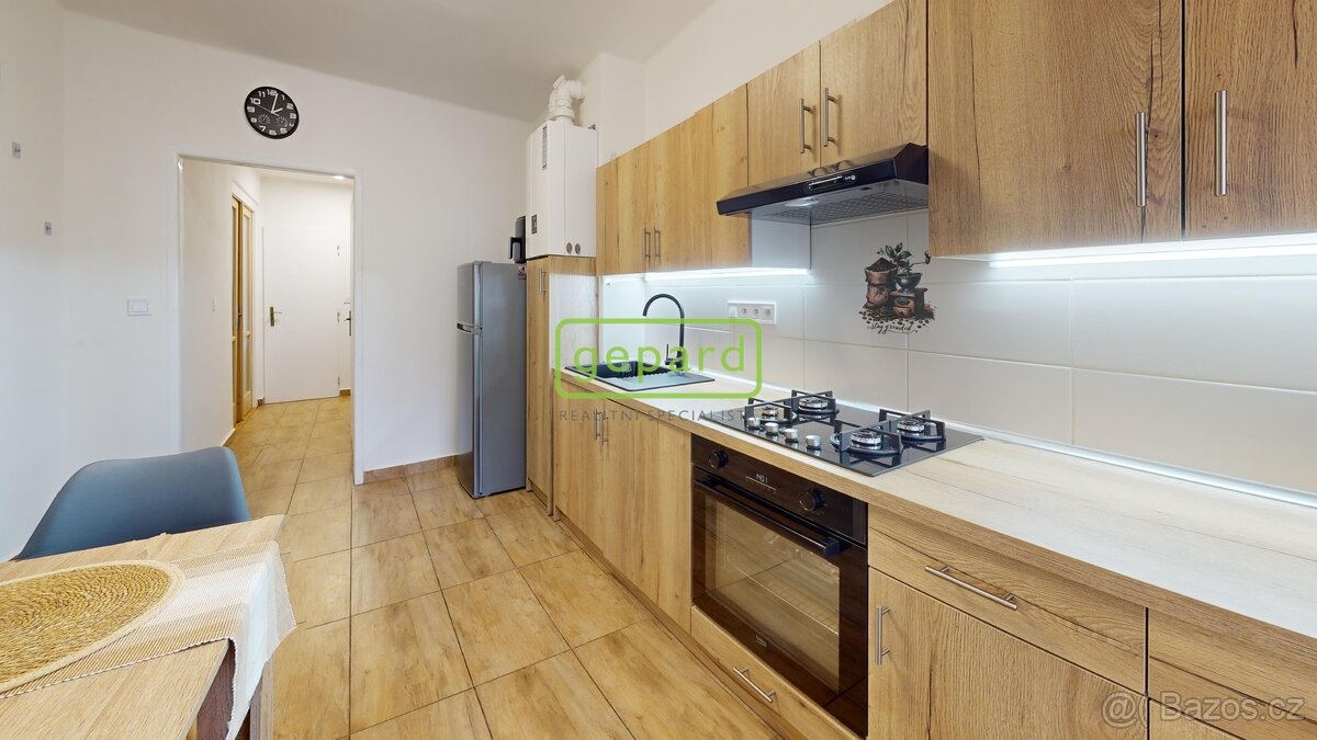 Byt 2+1 v okresním městě Teplice - 13