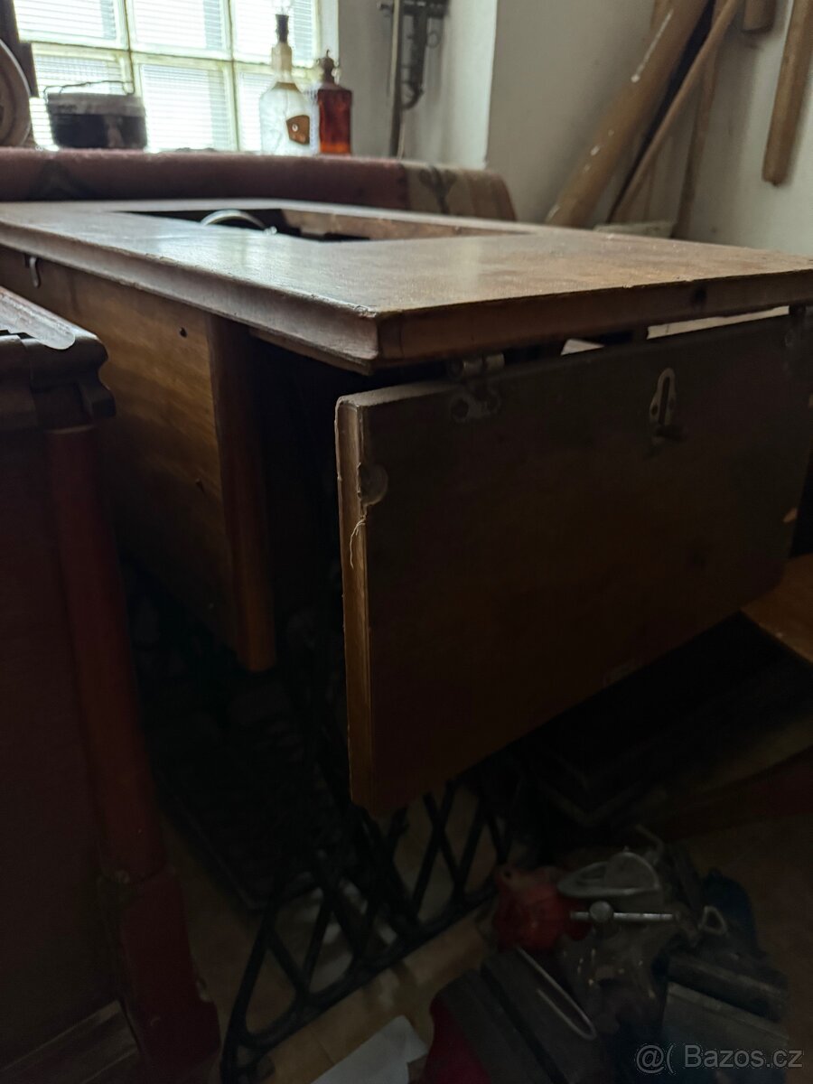 Starožitný nábytek k renovaci - 13