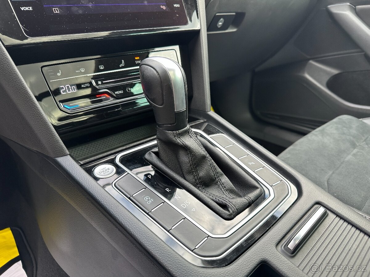 Volkswagen Passat Panorama 2022 - 13