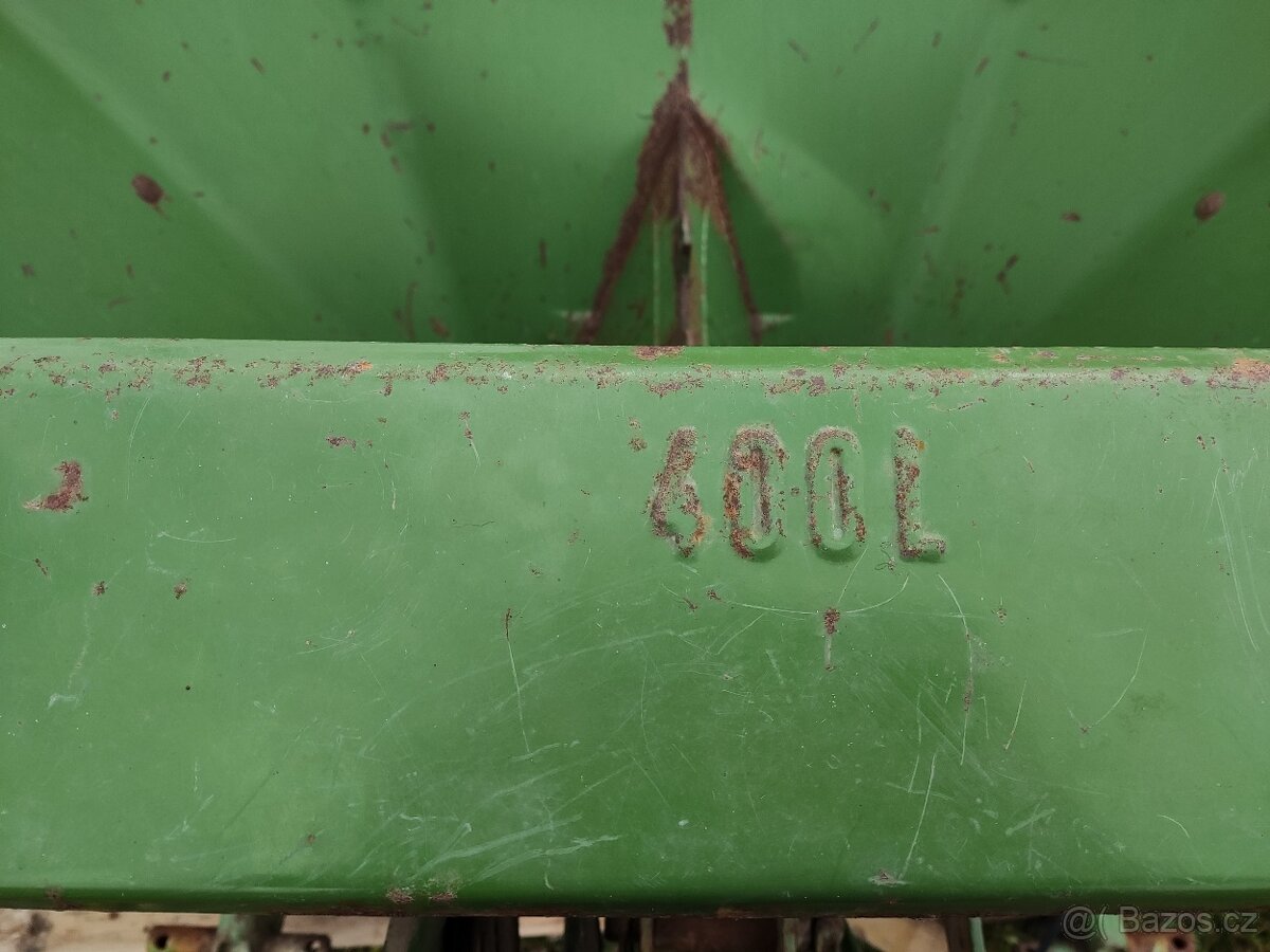 Rozmetadlo průmyslových Hnojiv Amazone - 13