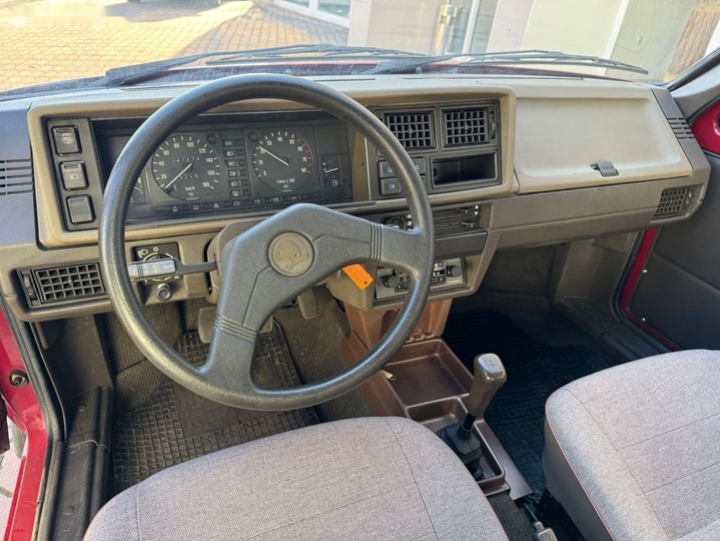 Škoda Favorit,135 L - 13