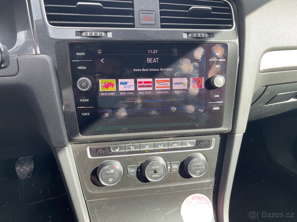 Prodám VW Golf VII TSI - 13