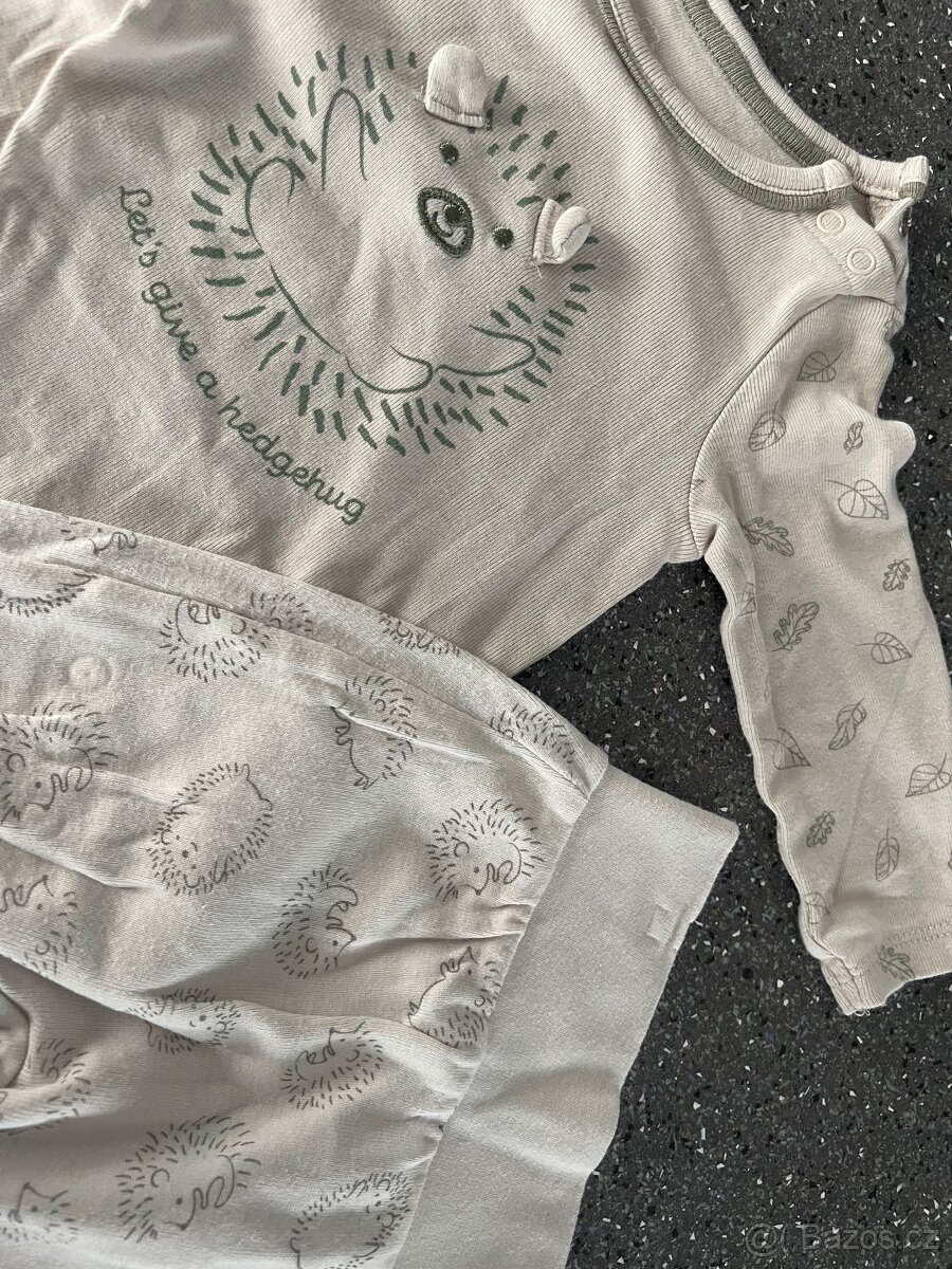 Set oblečení 42 ks - 13