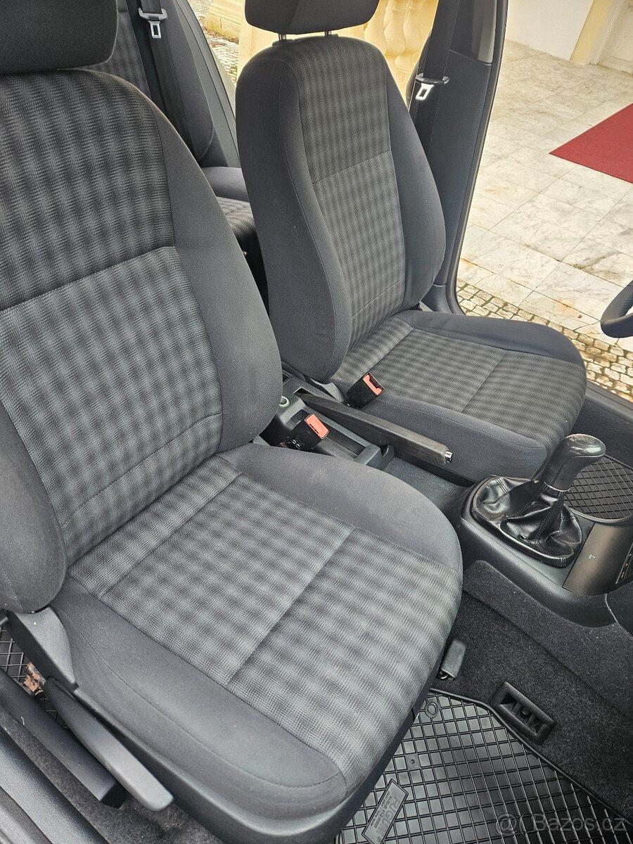 Škoda Octavia Tour 1.6 75 kW mod. 2007, 123.000 km,1.majitel - 13