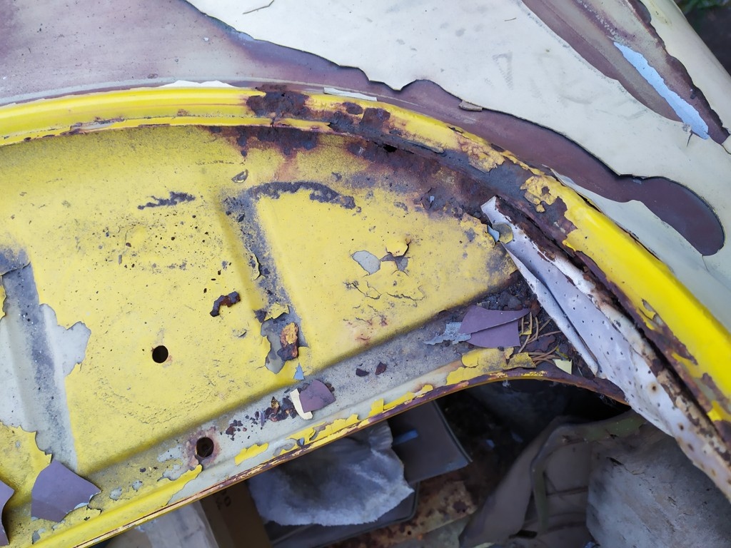 VOLKSWAGEN KARMANN GHIA - 13