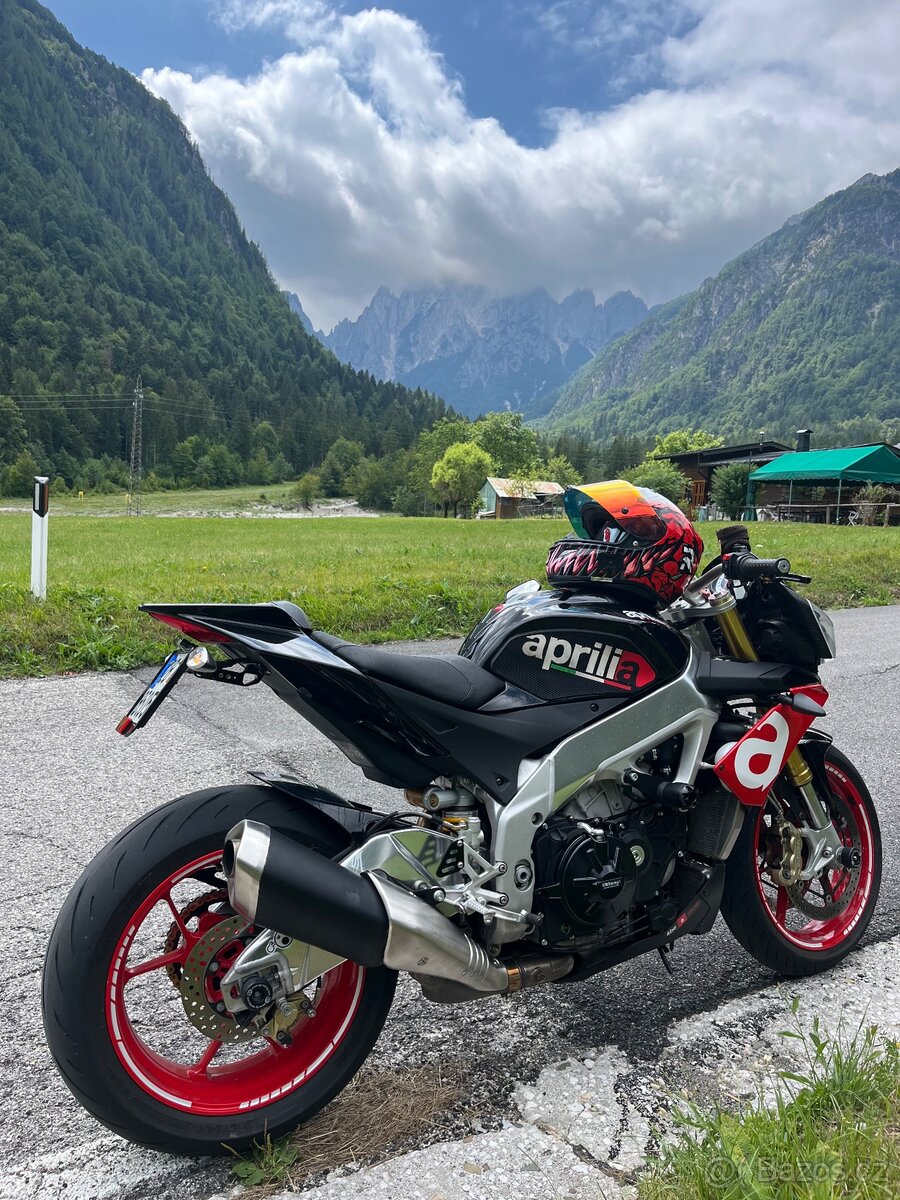 Aprilia Tuono V4R - 13