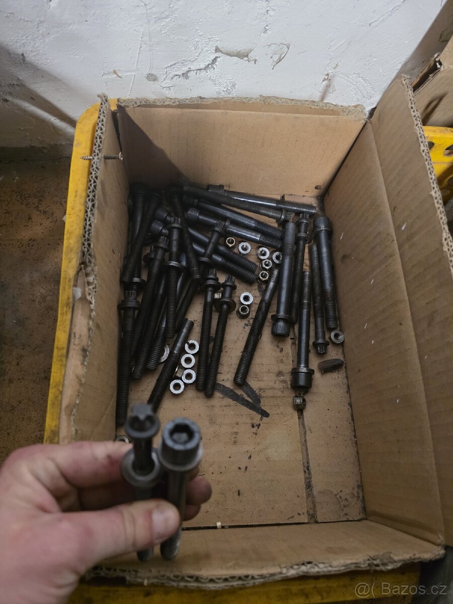 BMW e36 NÁHRADNÍ DÍLY - 13