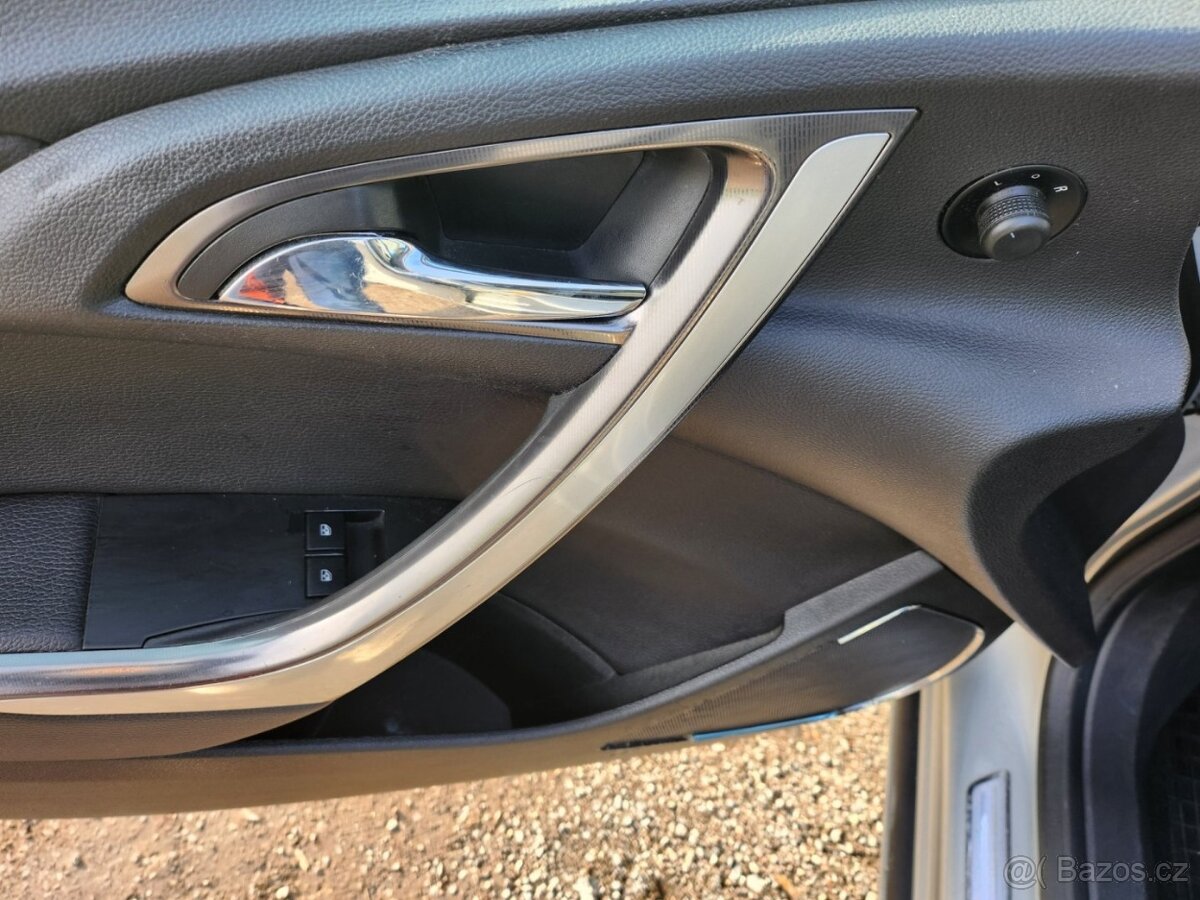 Opel Astra 1.4 16V - 13