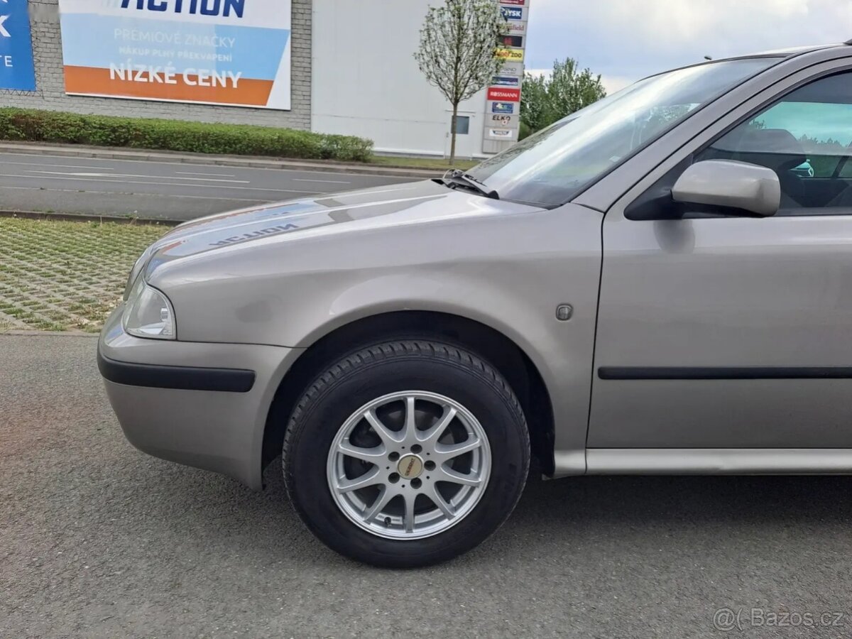 Škoda Octavia, 1.6MPI 75KW 1.MAJ EXTRA PĚKNÁ - 13