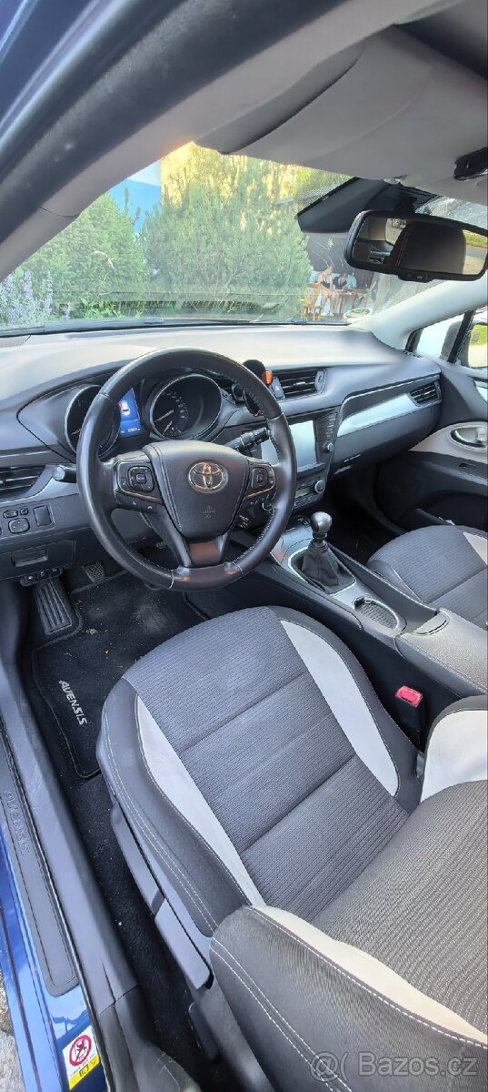 Toyota Avensis T27 2,0 - 13