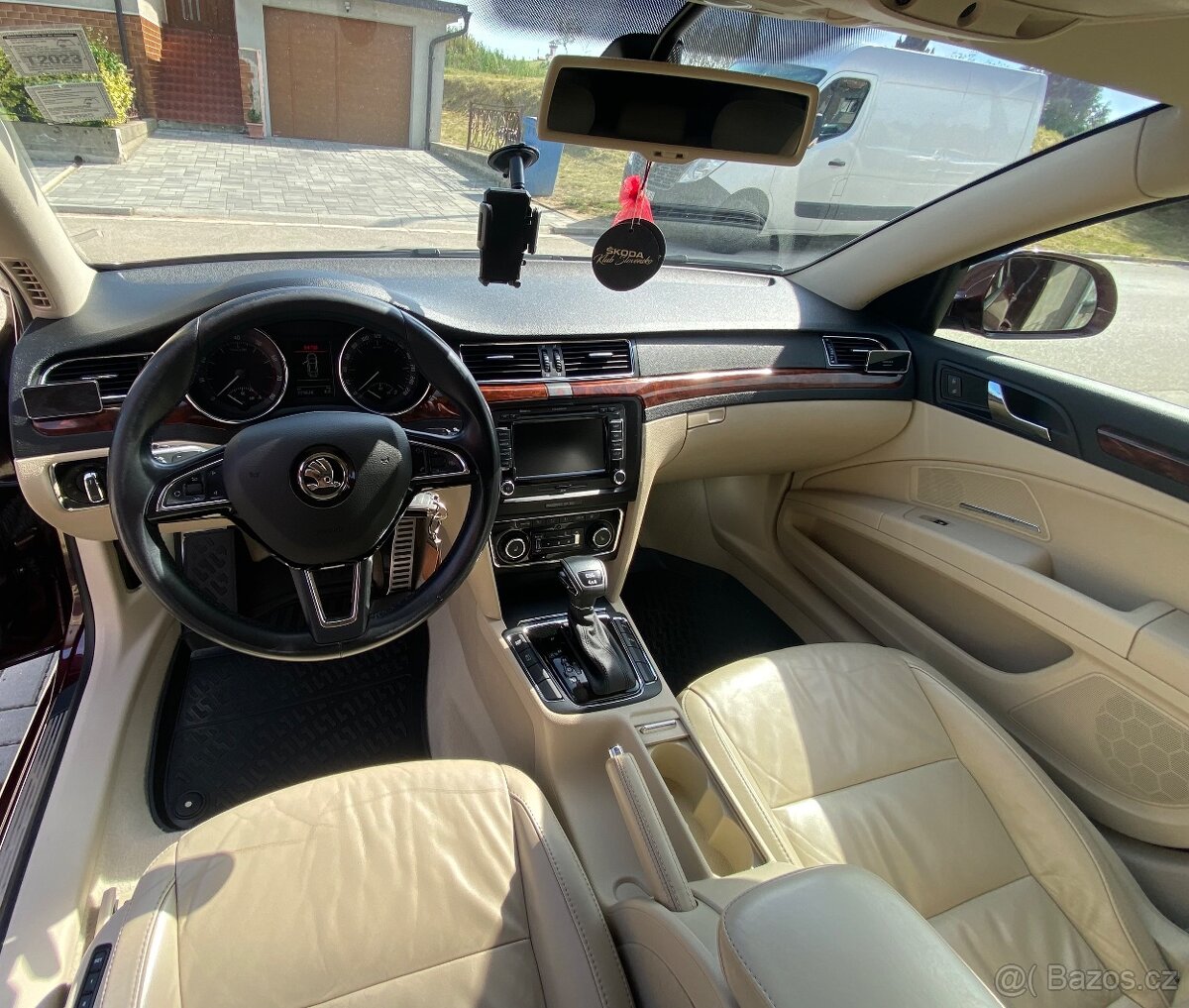 Škoda Superb 3.6 V6 191kw 4x4 - 13