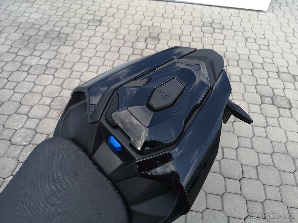 BMW S1000R r.v.2024, 1.majitel, nové v ČR. najeto 8.623 km - 13