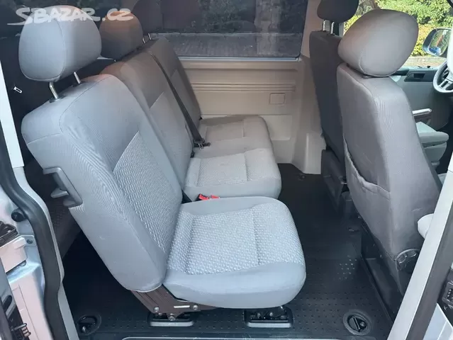 VW Caravelle T5 2.0 TDI 84kW,9.Míst,Webasto,Kamera - 13