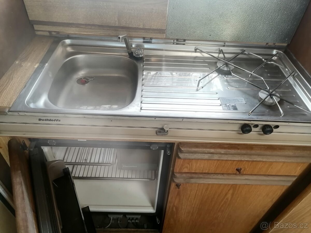 Obytný automobil Fiat 280 - 13