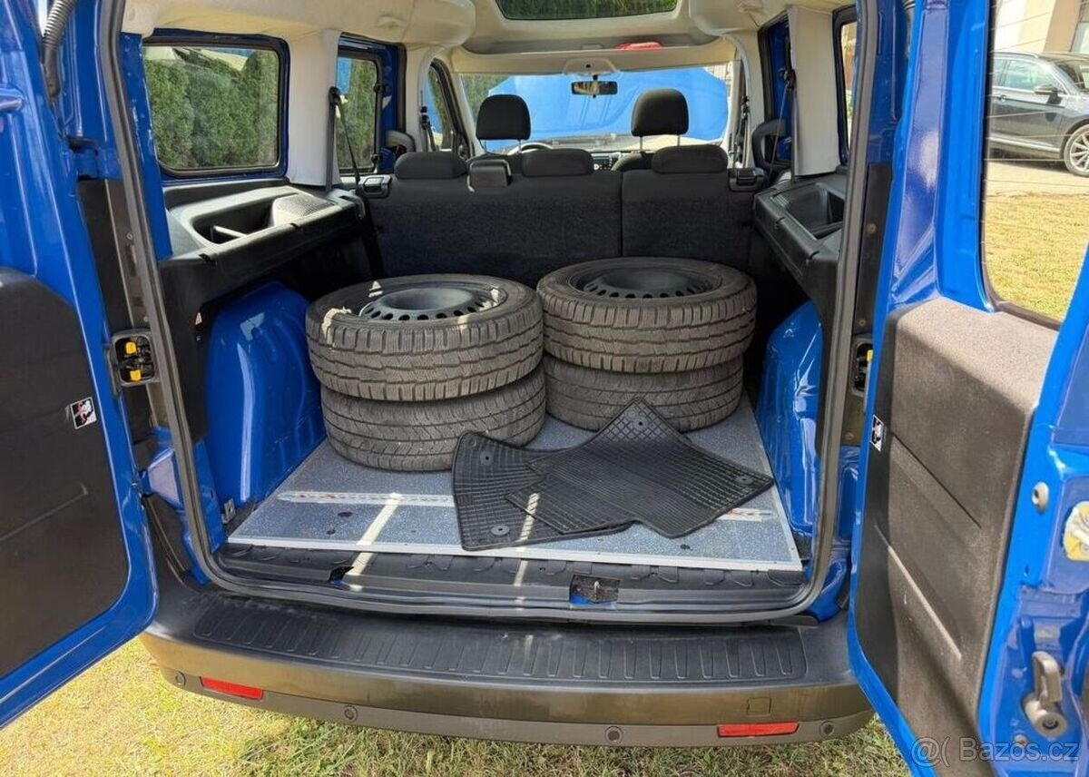 Opel Combo 2,0 CDti /99kw maxi Nová STK nafta - 13