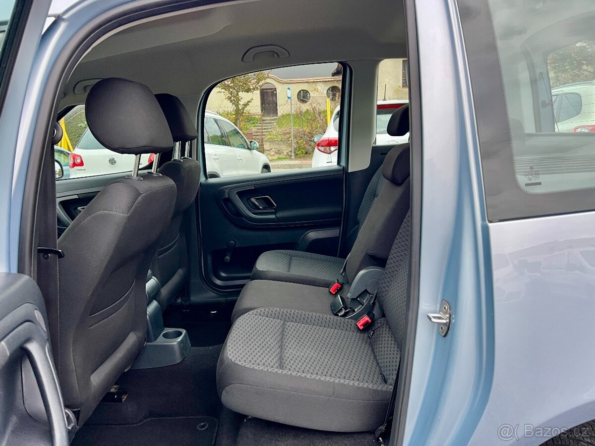 Škoda Roomster 1.2 TSI 63 kW Klima,Servis,Stav - 13