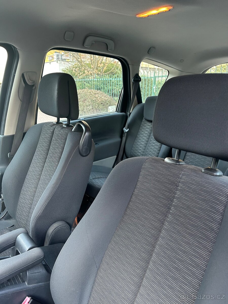 Renault Megane Scenic 1.9 tdi - 13