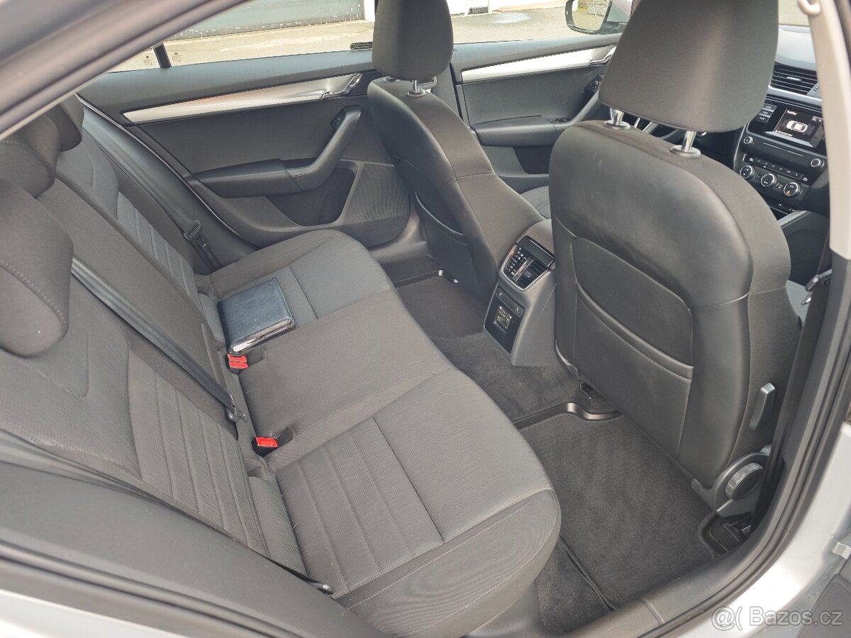 Škoda Octavia 3 Style 1.6Tdi 4x4 Webasto - 13