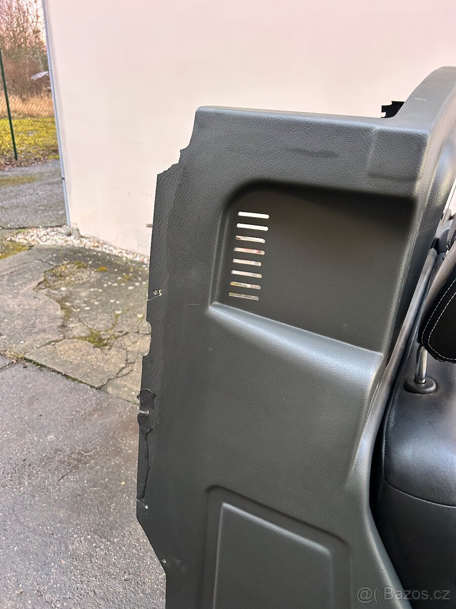 Sedacky VW Transporter T5 - 13