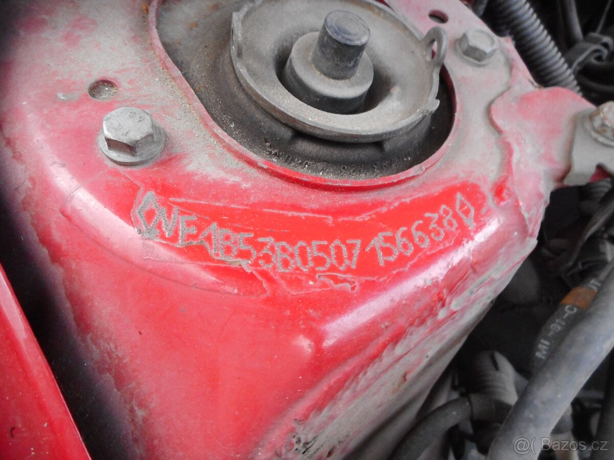 Renault 19 I červená barva - 13