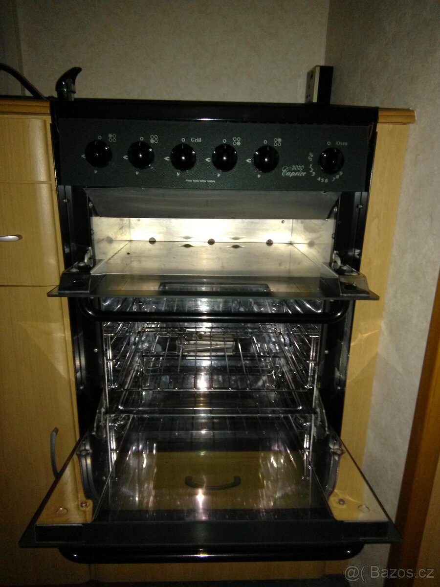 Anglický karavan rv.2003 - 13