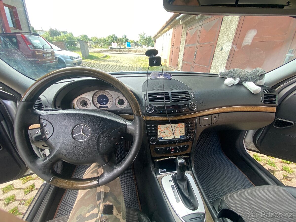 Mercedes-Benz E280 W211 - 13