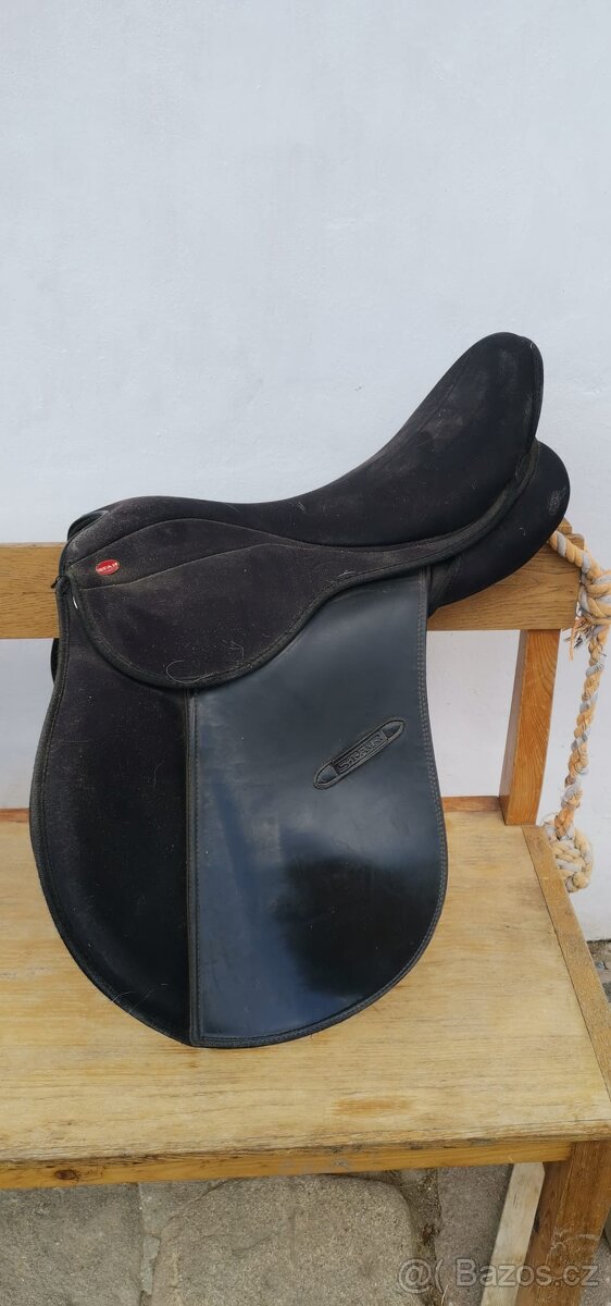 Plastová sedla - 13