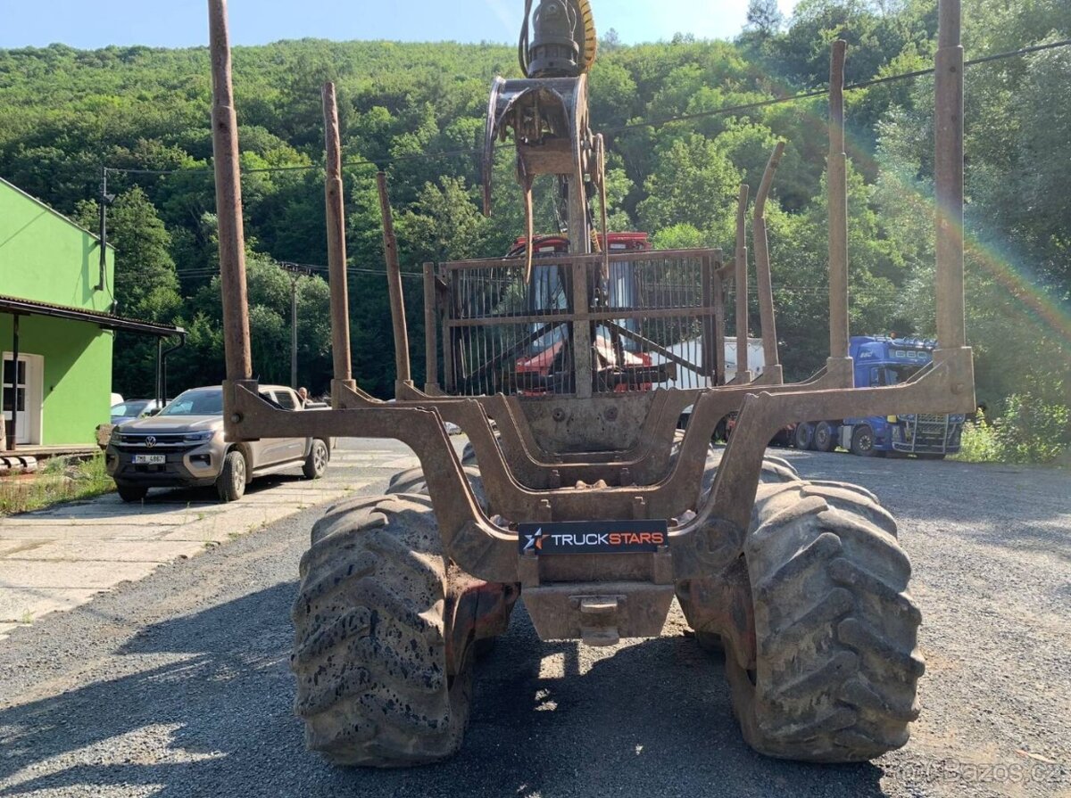 Vyvážečka VALMET 840.3. - 13