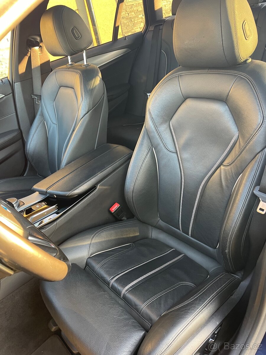 BMW Řada 5, 530 xDrive M-Sport CZ - 13