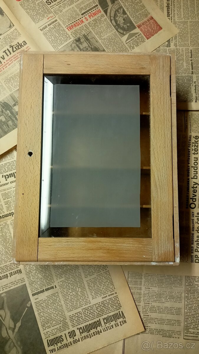 Stará lékárnička, retro, skříňka - 13