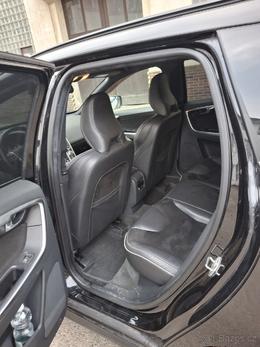 Volvo XC60 R Design D4 - 13