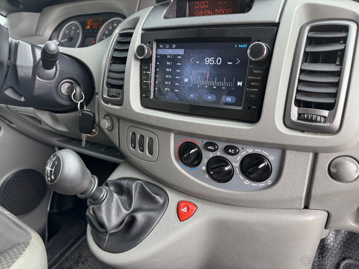 Opel Vivaro 2.0 2008 - 13