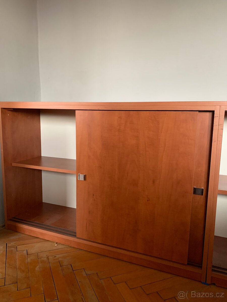 Kancelářský nábytek - 13