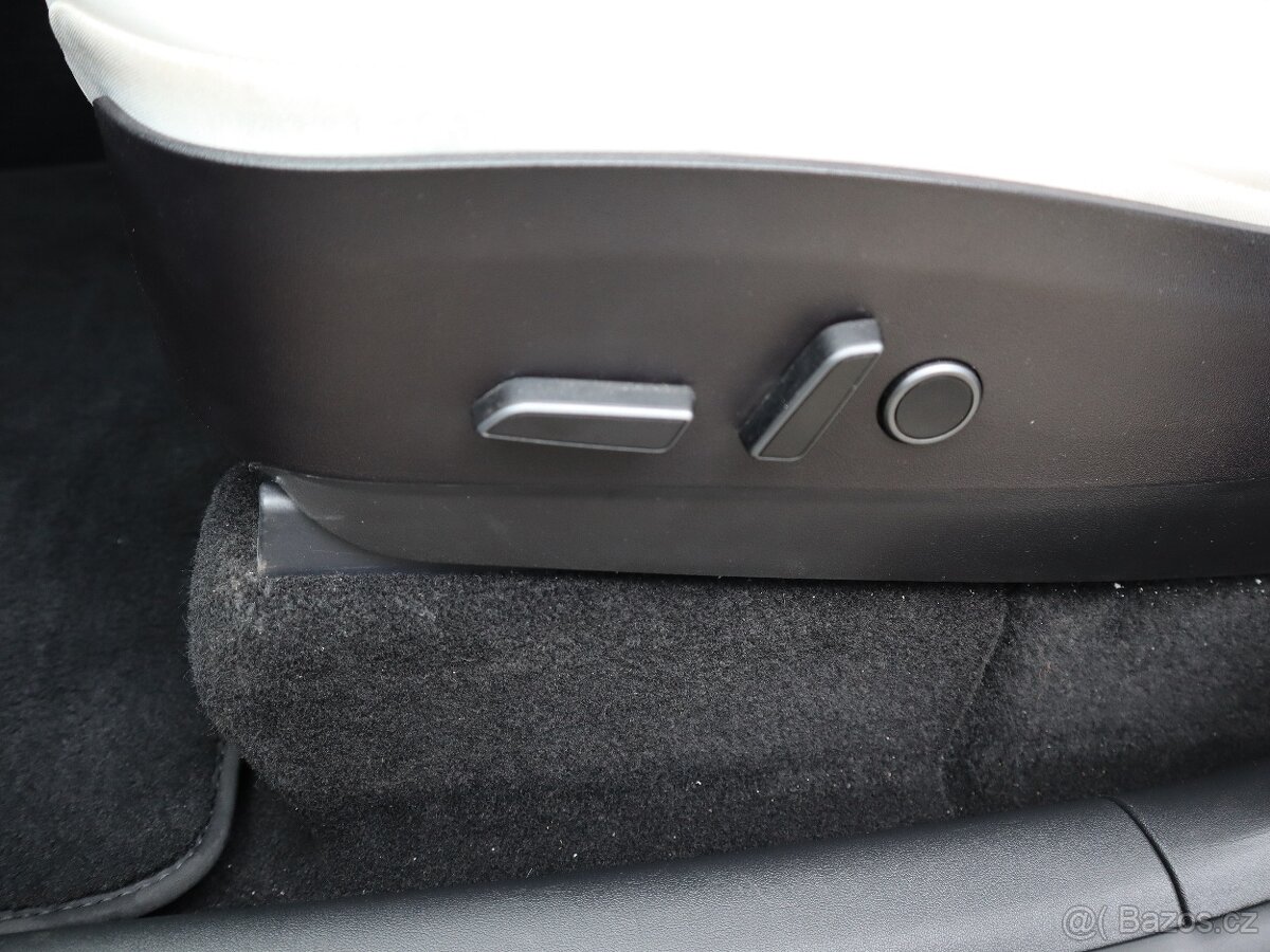 Tesla Model Y Long Range, Dual Motor, rv.2022 - 13