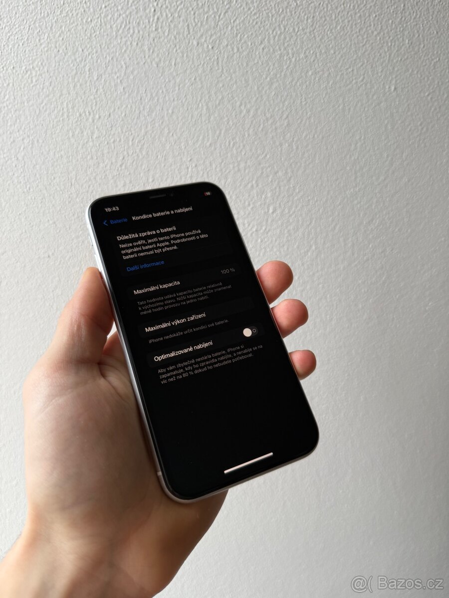 iPhone XR 128gb 100% baterie - 13