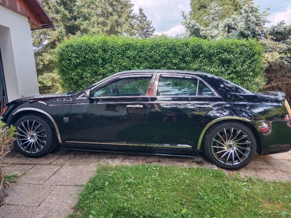Chrysler 300C - 13