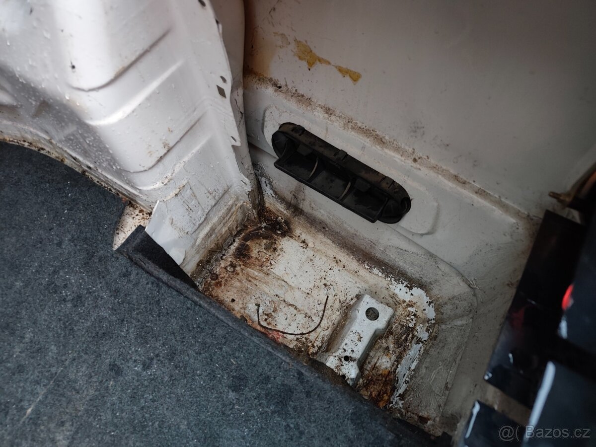 Bmw e30 316i coupe - 13