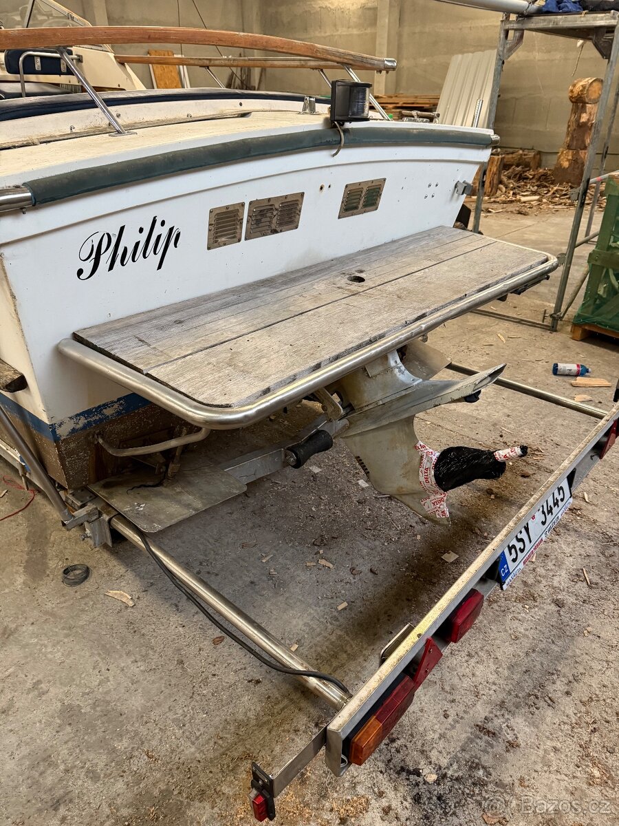 Motorový člun - 13