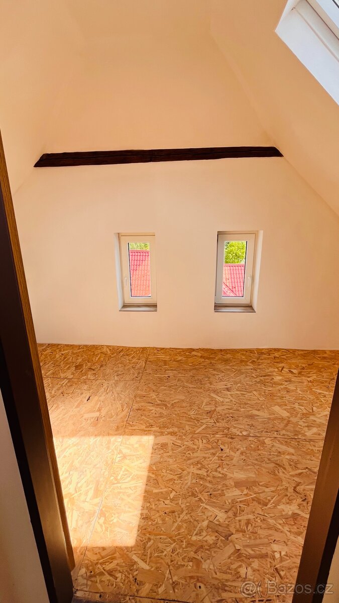Pronájem mezonetu 4+kk - U zastávky, Jablonec nad Nisou - 13