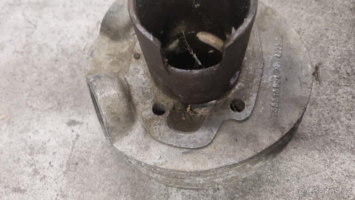 jawa 553 libenac Válce a hlavy - 13