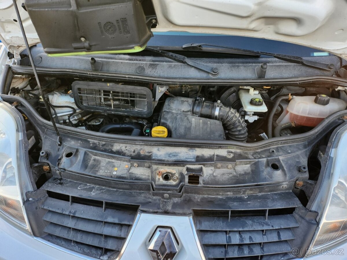 Renault Trafic 2.0 TDCI - 13