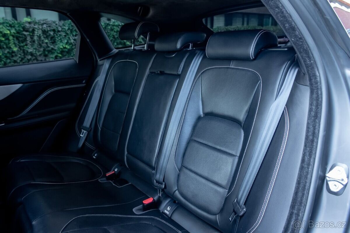 Jaguar F-Pace - 13