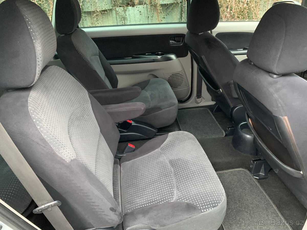 Mitsubishi Grandis 2.0 Di - D 6 místný - 13