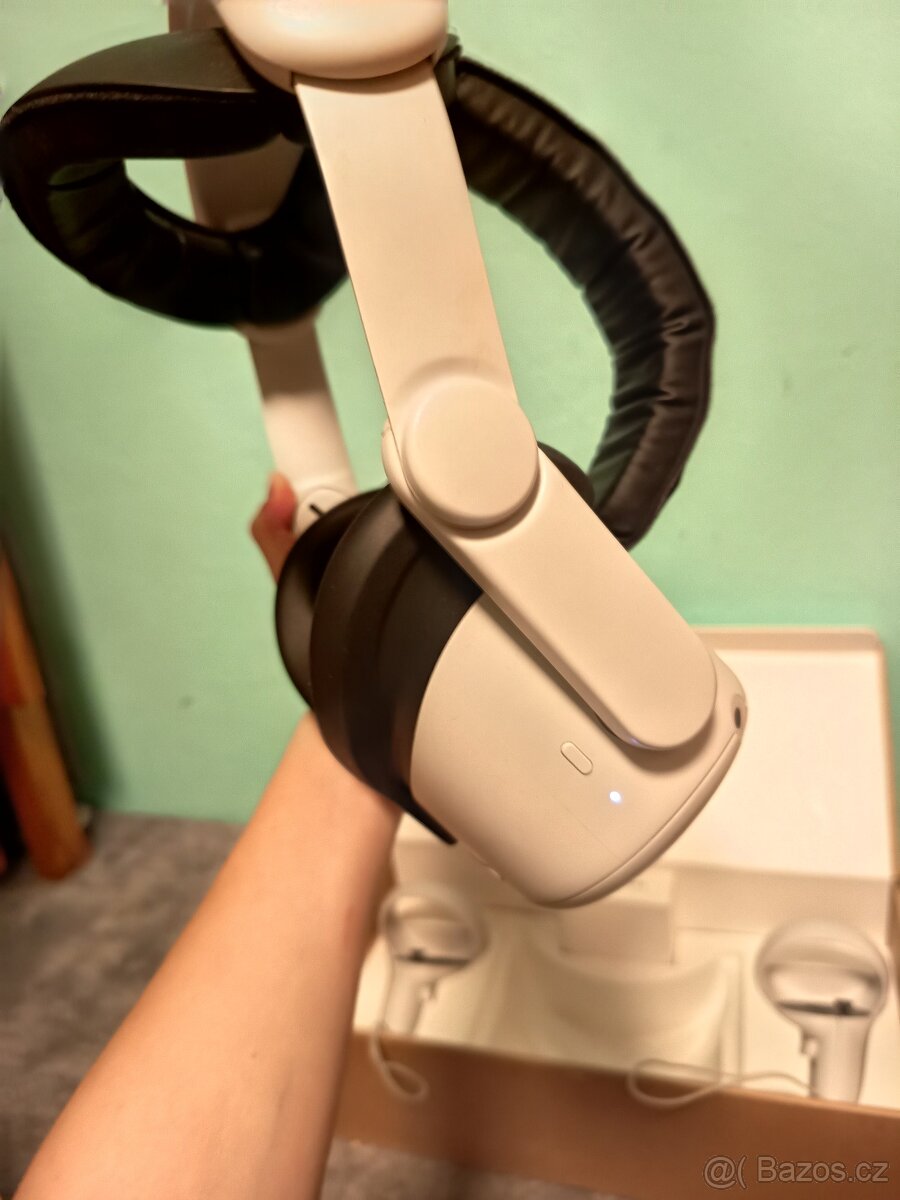 Prodávám vr meta quest 2 125 gb - 13